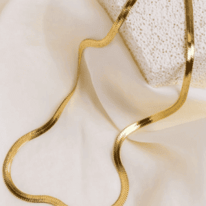 VELNYRA gold herringbone chain